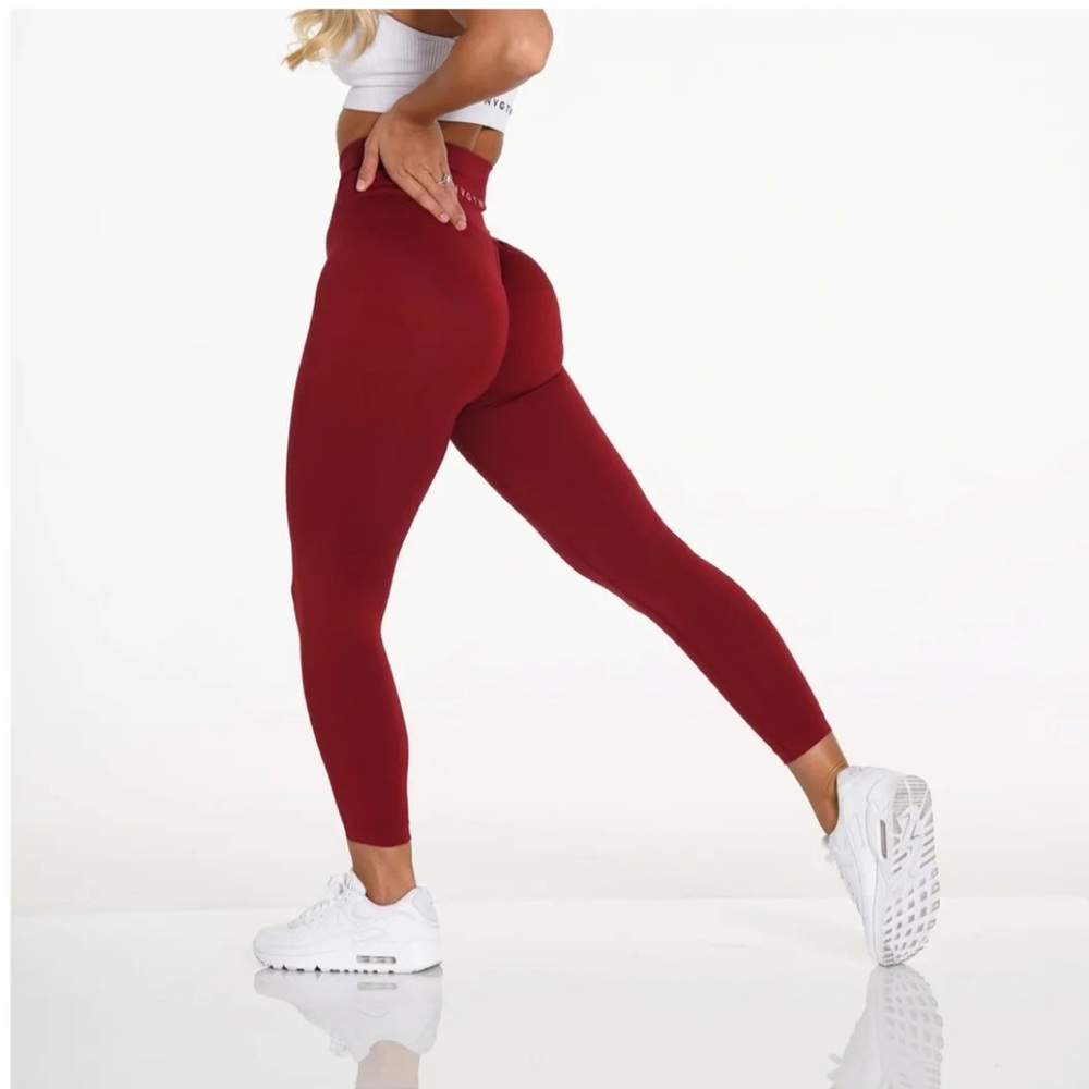NEW NVGTN Carmine Solid Seamless Leggings